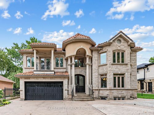 2334 Hammond Rd, Mississauga, ON, L5K1T2 | Card Image