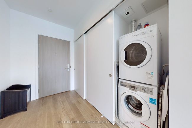 901 - 161 Roehampton Ave, Condo with 2 bedrooms, 1 bathrooms and null parking in Toronto ON | Image 20
