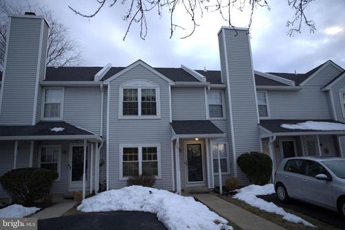 32 Eaton Ct, NEWTOWN, PA, 18940-1654 | Card Image