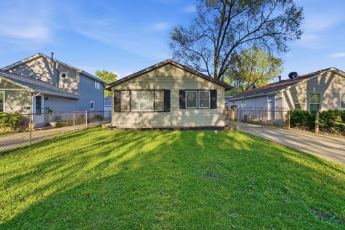 125 Bellevue Dr, Round Lake Park, IL, 60073-3151 | Card Image