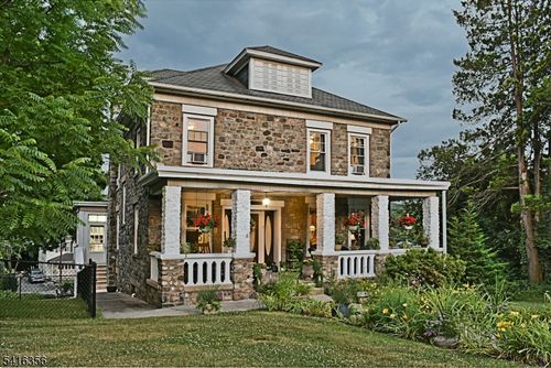 17 Hillside Ave, Netcong, NJ, 07857-1210 | Card Image