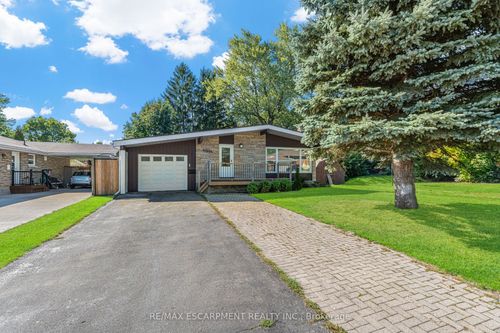 6122 Mayfair Drive, Niagara Falls, ON, L0R2A0 | Card Image