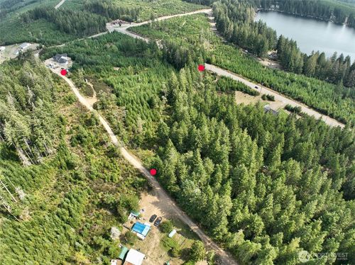 200 E Roos Ct, Grapeview, WA, 98546-5007 | Card Image