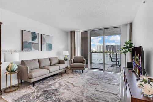709-18100 N Bay Rd, Sunny Isles Beach, FL, 33160-2748 | Card Image