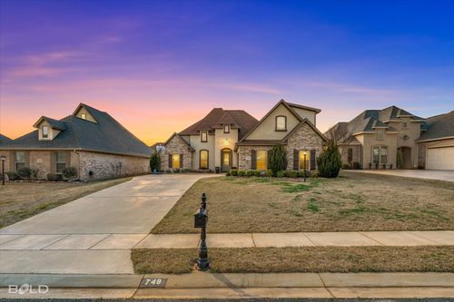 748 Fir Wood Ln, Haughton, LA, 71037-8880 | Card Image