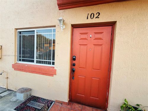 apt-102-17302 74th Ave, Hialeah, FL, 33015-7168 | Card Image