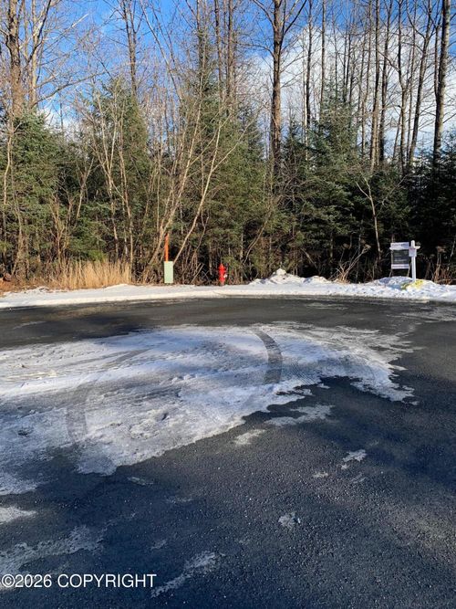 1812 Parks Pl, Seward, AK, 99664 | Card Image