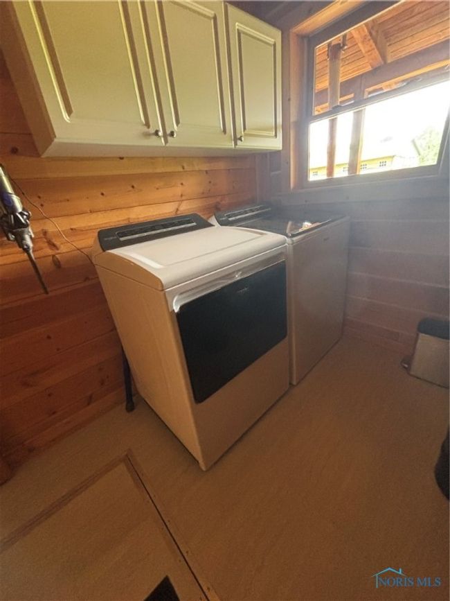 11961 Oak River Ln, House other with 2 bedrooms, 2 bathrooms and 2 parking in Whitehouse OH | Image 31