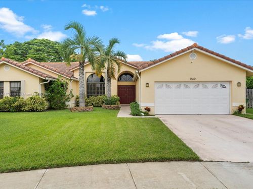 16621 Royal Poinciana Ct, Weston, FL, 33326-1717 | Card Image