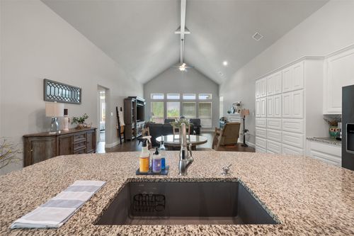 1921 Middleton Dr, Mansfield, TX, 76063-4302 | Card Image