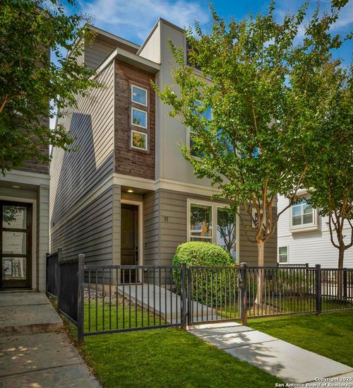 unit-11-430 Clay St, San Antonio, TX, 78204-1102 | Card Image