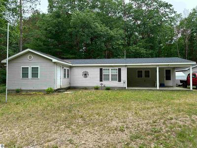 112 Lake Valley Road, House other with 3 bedrooms, 2 bathrooms and null parking in Kalkaska MI | Image 3