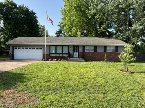518 E Walnut St, Aurora, MO, 65605-2657 | Card Image