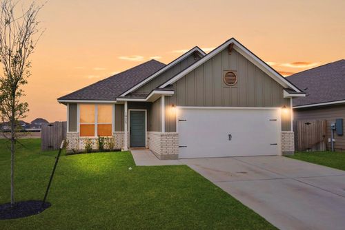 1905 Stubbs Dr, Bryan, TX, 77807-1606 | Card Image