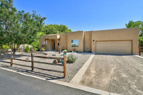 524 Avenida Los Suenos, Bernalillo, NM, 87004-5290 | Card Image