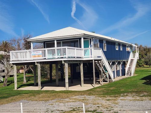 3483 Highway 1, Grand Isle, LA, 70358-9755 | Card Image