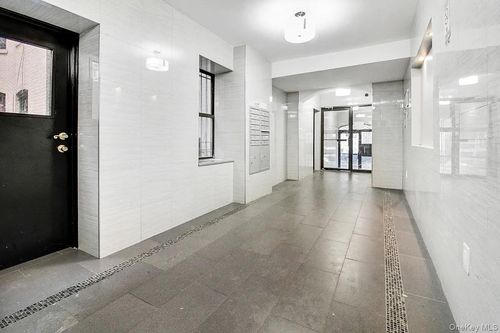apt-1a-9 Argyle Rd, Brooklyn, NY, 11218-2975 | Card Image