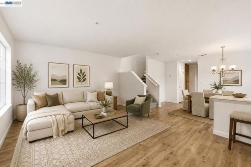 2215 Morningside Ct, Tracy, CA, 95376-2466 | Card Image