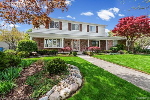 32655 Coventry Pl, Warren, MI, 48093-6122 | Card Image