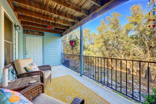 unit-b-358 Shady Bluff Dr, Wimberley, TX, 78676-2229 | Card Image