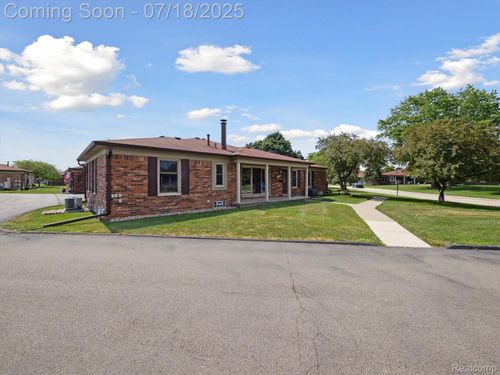 14892 Carver Ct, Shelby Township, MI, 48315-4411 | Card Image