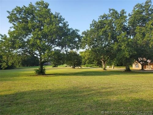 33434 E Private Drive 1725, Davis, OK, 73030-0800 | Card Image