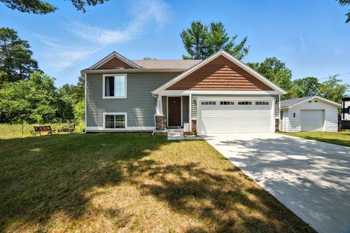 6593 Maple Hill Rd, Howard City, MI, 49329-9788 | Card Image