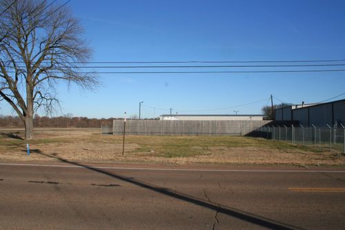 2016 Forrest St, Dyersburg, TN, 38024-3614 | Card Image