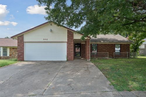 3011 124th East Ave, Tulsa, OK, 74129-8403 | Card Image