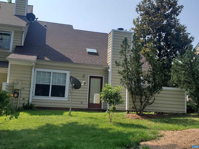 1348 Le Parc Ter, House attached with 2 bedrooms, 3 bathrooms and null parking in CHARLOTTESVILLE VA | Image 11