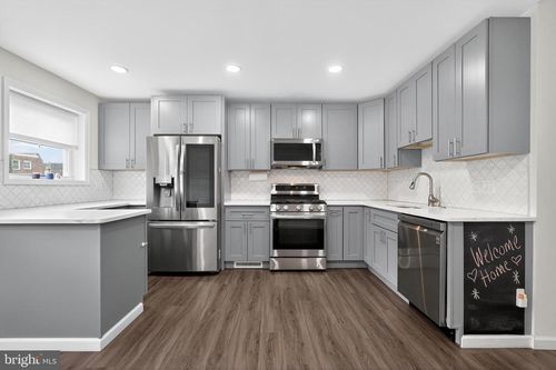 335 Hermitage St, PHILADELPHIA, PA, 19128 | Card Image