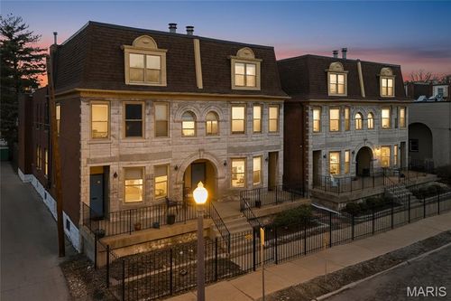 327 N Boyle Ave, Saint Louis, MO, 63108-2940 | Card Image