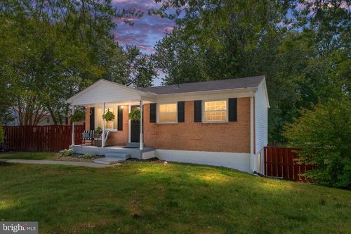 4521 Kingsley Rd, WOODBRIDGE, VA, 22193-5269 | Card Image