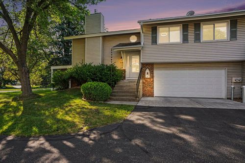719 Evergreen Ct, Burnsville, MN, 55337-4672 | Card Image