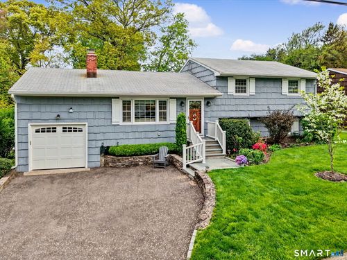 125 Pepperidge Cir, Fairfield, CT, 06824-3427 | Card Image