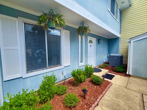2840 Blair Stone Ct, Tallahassee, FL, 32301-6027 | Card Image