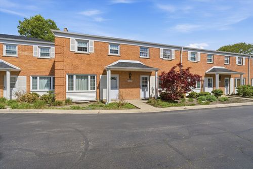 2138 Rugen Rd, Glenview, IL, 60026-5516 | Card Image