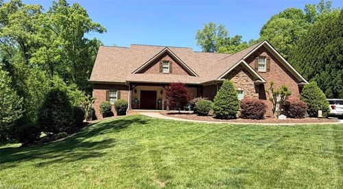 1053 Terrace Dr, Lexington, NC, 27295-5872 | Card Image