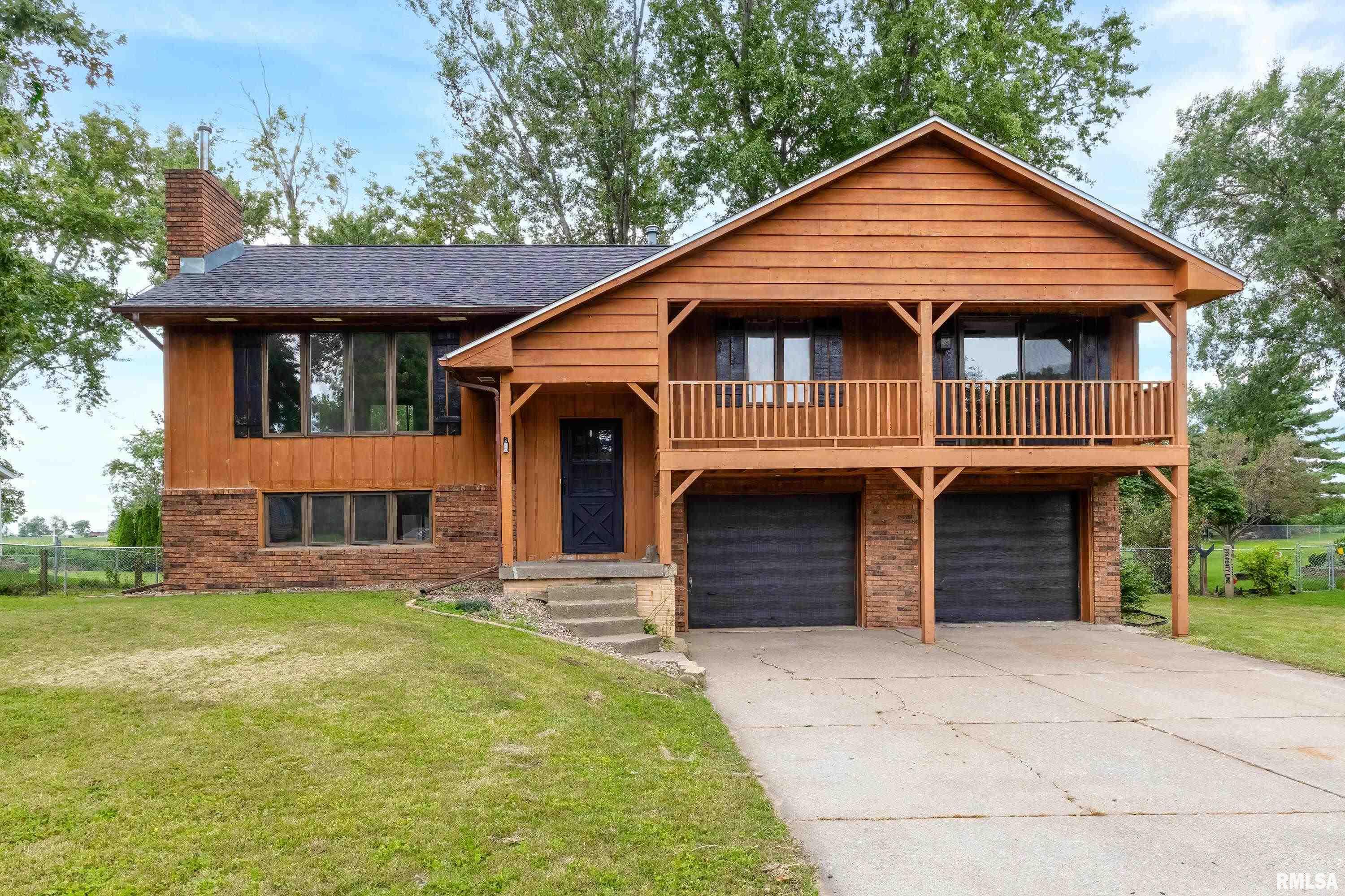 Daniels Ct, Eldridge, IA 52748