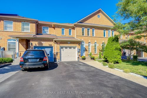 294 Hawkview Blvd, Woodbridge, ON, L4H2G7 | Card Image