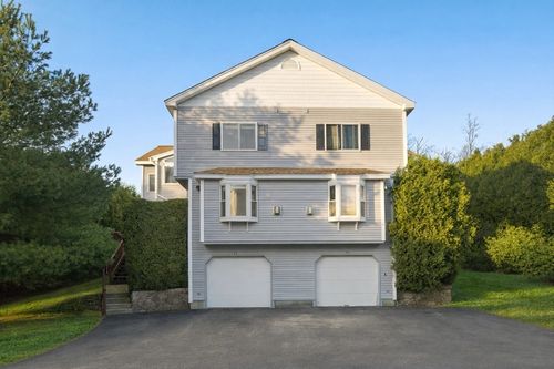 73-73 Half Crown Cir, Ashland, MA, 01721-1988 | Card Image