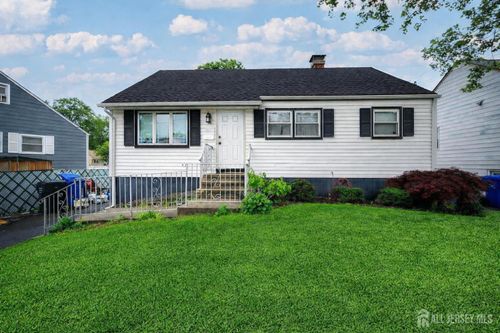 30 Falmouth Rd, Iselin, NJ, 08830-2407 | Card Image