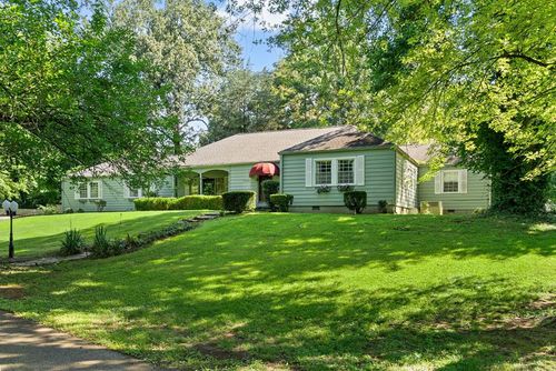 3106 Circle Dr, Hopkinsville, KY, 42240-4861 | Card Image