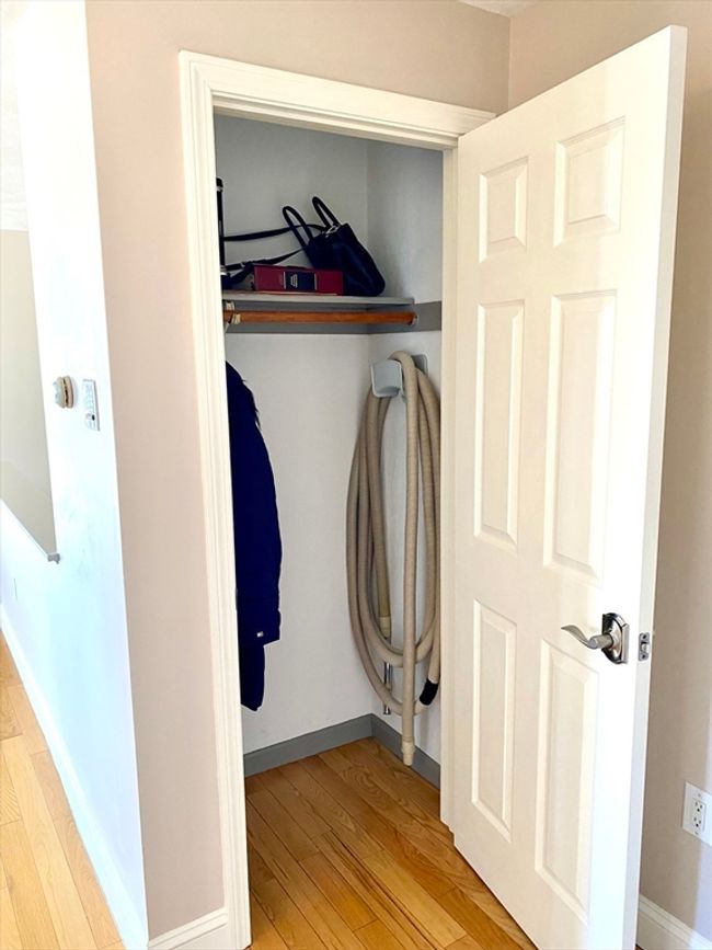 3 - 57 Front St, Condo with 2 bedrooms, 3 bathrooms and 1 parking in Beverly MA | Image 5