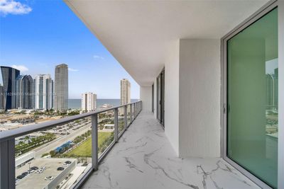 2103 - 300 Sunny Isles Blvd, Condo with 2 bedrooms, 3 bathrooms and null parking in Sunny Isles Beach FL | Image 2