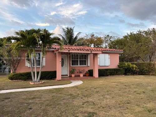 9951 Sw 39th Ter, Miami, FL, 33165-3954 | Card Image