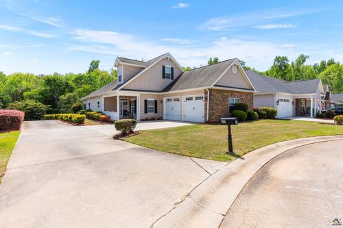 154 Fairway Oaks Dr, Perry, GA, 31069-4552 | Card Image