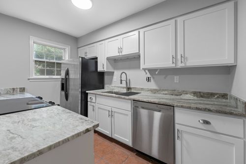 apt-3-5686 Quince Rd, Memphis, TN, 38119-7015 | Card Image