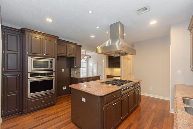 603 Oleander St, House other with 4 bedrooms, 3 bathrooms and 3 parking in Lake Jackson TX | Image 20