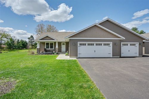 6860 Willow Creek Rd, Eau Claire, WI, 54701-5154 | Card Image